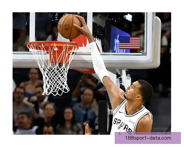 文班亚马22岁87天连续两场至少40分15篮板 创NBA最年轻纪录